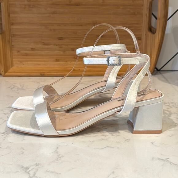 ASOS Be Mine Wide Fit Bridal Ruhi low block heeled sandals ivory satin size 10W - Picture 1 of 10